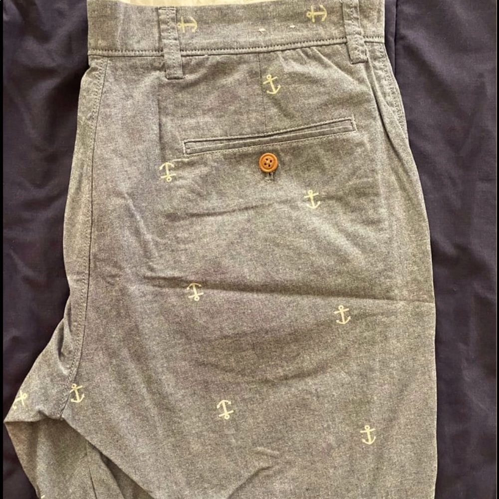 anchor print shorts